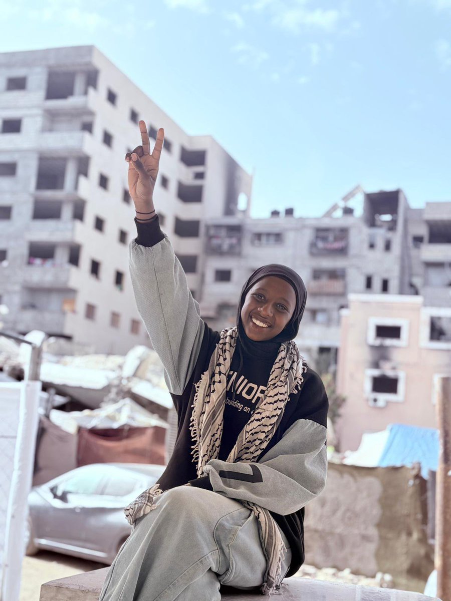 yousef_nad34430's tweet photo. A black Palestinian woman who doesn't want to die of hunger
https://t.co/aWR8aYJli7 https://t.co/XwQMYBPBms