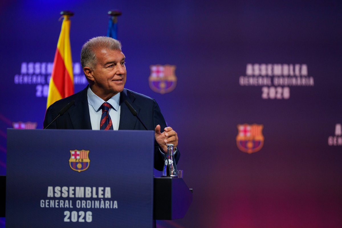 FCBarcelona_es's tweet photo. 🎙️ @JoanLaportaFCB: "El Barça es vuestro y hoy os necesitamos más que nunca para elevarlo a las cotas más altas para los próximos años." https://t.co/eZUgB1pIyP
