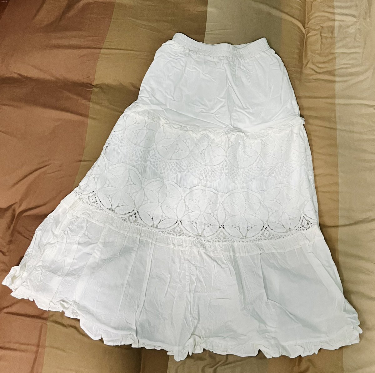 mintmory_shop's tweet photo. ชุดเซ็ต 2 ชิ้นแต่งระบาย อก28-34 เอว24-28 ใหม่มาก 
ปล่อย 350 ส่งฟรี

#ส่งต่อ #เสื้อผ้า #ส่งต่อเสื้อผ้า #เสื้อผ้าแฟชั่น #ส่งต่อเสื้อผ้ามือ2 #ส่งต่อเสื้อผ้ามือสอง #โล๊ะเสื้อผ้า #เดรส #เดรสมือสอง #ชุดเซ็ต https://t.co/j0zv3FQjFF