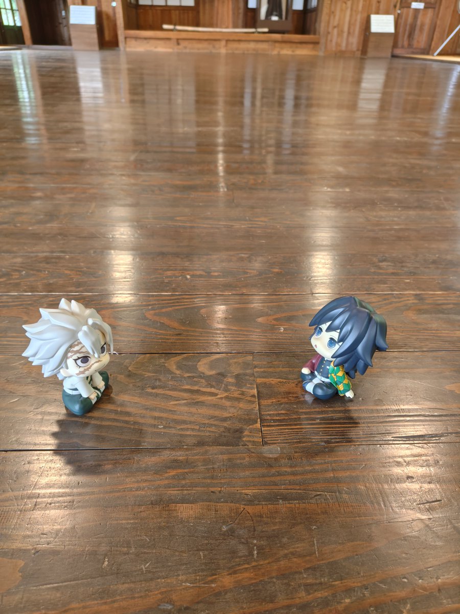 eririn_kai's tweet photo. 明治村
相変わらず赤十字病院は蝶屋敷だし、無声堂は稽古場😄
帝国ホテル前のフォトスポットはまだ夏のヒマワリだった🌻
母のお土産に季節の和三盆
季節ごとの箱がすっごく可愛いのでつい買っちゃう💕 https://t.co/slTNNf05ae