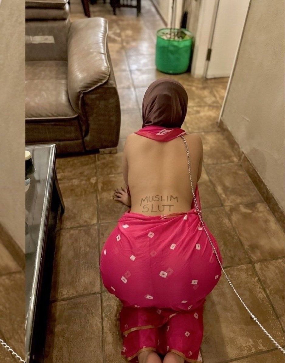 axellikesck's tweet photo. My mom knows i am behind her but she still gets on all 4’s showing me that tattoo waiting for the uncut bull to come in and take her in front of me.
#hstud #hindued #hbull #mslut #hijabi #mslut4hstud #interfaith #mcuck #mulli #pakistanimulli #alima #randi https://t.co/XcUL21DyOK