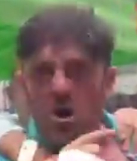 Joaquinbeleno's tweet photo. @UEncabronao Parece un hijo de Hitler con el muppet éste que decía meep, pero salió mongolo, mirale el bigote y el hocico 😂😂😂😂 https://t.co/hK3fR85rfz
