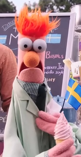 Joaquinbeleno's tweet photo. @UEncabronao Parece un hijo de Hitler con el muppet éste que decía meep, pero salió mongolo, mirale el bigote y el hocico 😂😂😂😂 https://t.co/hK3fR85rfz