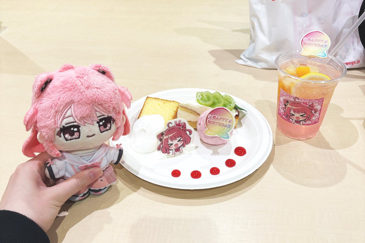 _alllllzZ's tweet photo. 近況1ヶ月はこんな感じです https://t.co/5xgpkVImTY