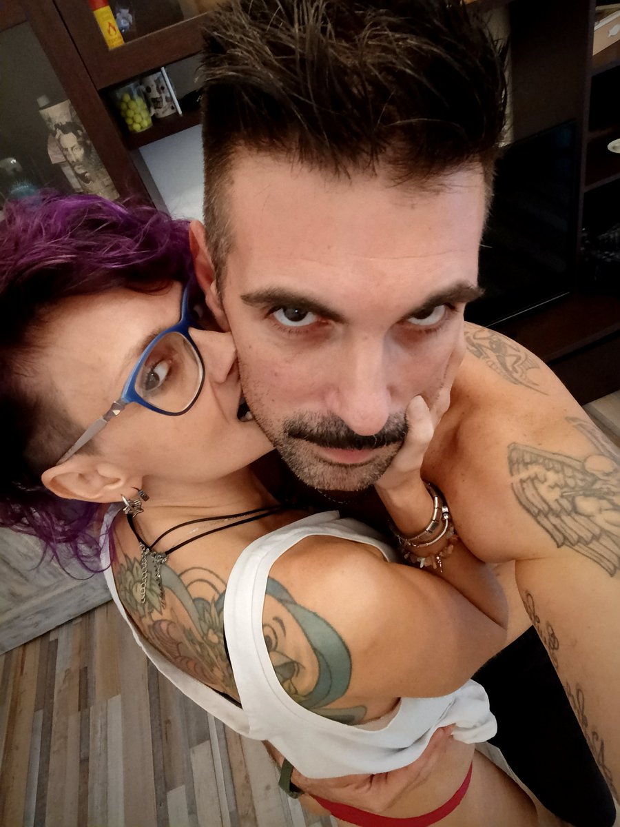 Gapaprod's tweet photo. Hello!!!
Want to see the secret life of a young swinger couple? 😏 Follow us... SECOND LIFE photos, videos, and much more 🔥 https://t.co/DIu4LPnp4B

#swinger #video #photo #faphouse https://t.co/dT2v4KwzDx