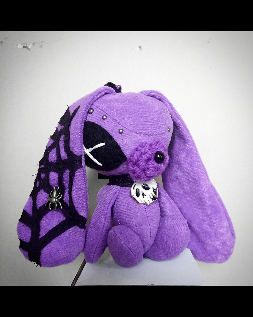 SEXPOT_TOKYO's tweet photo. ☠️✙Vanity jam新作入荷✙☠️

【スパイダーネット Soppy】

ドクロのチョーカーとスパイダーネットでお洒落したSoppyたち🖤💜
TOKYO店でお預かり中✦

持ち歩きサイズ 各税込￥5,500

#セクポ
#SEXPOTTOKYO
#vanityjam
お迎え希望の方はTOKYO店or公式LINEまで✓ https://t.co/gfSRezdOJ1
