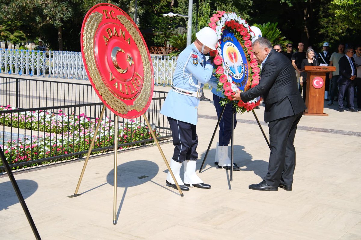 GungorGecer's tweet photo. 19 Eylül Gaziler Günü dolayısıyla Atatürk Parkı’nda düzenlenen çelenk sunma törenine Sayın Valimiz Mustafa Yavuz, kıymetli gazilerimiz ve hemşehrilerimizle birlikte katıldık.
Başta Gazi Mustafa Kemal Atatürk olmak üzere, ebediyete uğurladığımız gazilerimizi rahmetle anıyor, tüm gazilerimizin Gaziler Günü’nü kutluyorum.