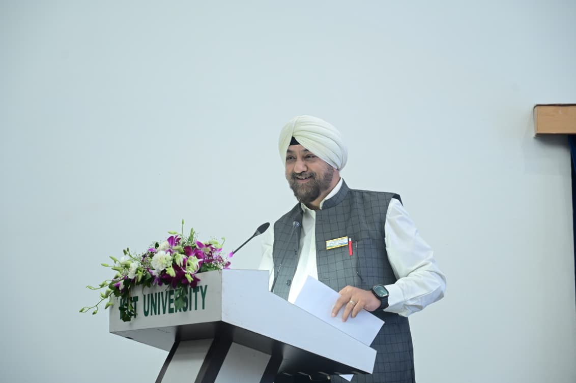 ksombbsr's tweet photo. The 17th National Marketing Konclave is being held at KIIT School of Management, bringing together eminent industry leaders and marketing professionals from diverse sectors to share insights, experiences, and perspectives.

Prof. Arnav Pati, Convener of the Marketing Konclave, extended a warm welcome to the distinguished guests and introduced the dignitaries.

Prof. Kumar Mohanty, Director, KSOM, delivered the Welcome Address, followed by Prof. Saranjit Singh, Vice–Chancellor, KIIT DU, who provided an insightful overview of the Marketing Konclave and its significance while elaborating on the theme, “Marketing in the Age of Algorithms and Agents: Winning the Always-On Consumer.”

#ksombbsr #marketingconclave #ksomkonclave #kiitmba @arnavpati @mkumar68805115 @Saranjit72