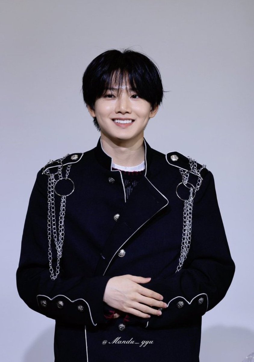 NoonaVitamin's tweet photo. DAY 82 of rest for NOONA'S VITAMIN BABY JUNKYU
NOONA'S VITAMIN BABY JUNKYU MISS YOU SO MUCH 🫂💙🐨
누나의 비타민 베이비 준규의 휴식 DAY 82.
누나의 비타민 베이비 준규야, 너무보고 싶어
#준규 #junkyu #ジュンキュ
#트레저 #treasures https://t.co/5NPQxNx2JF