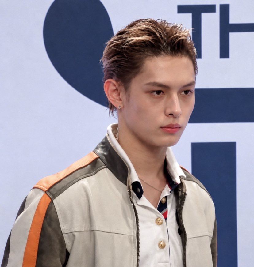 dollivuue's tweet photo. CORTIS serving face cards on the TMA red carpet (HD ver) https://t.co/5GbZtwAVeR
