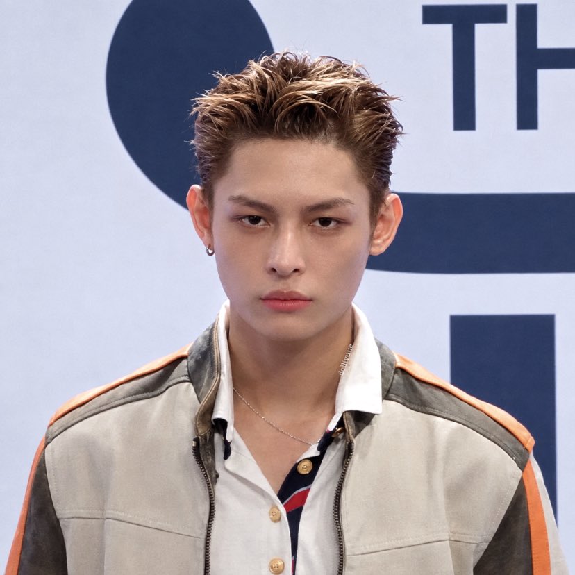 dollivuue's tweet photo. CORTIS serving face cards on the TMA red carpet (HD ver) https://t.co/5GbZtwAVeR