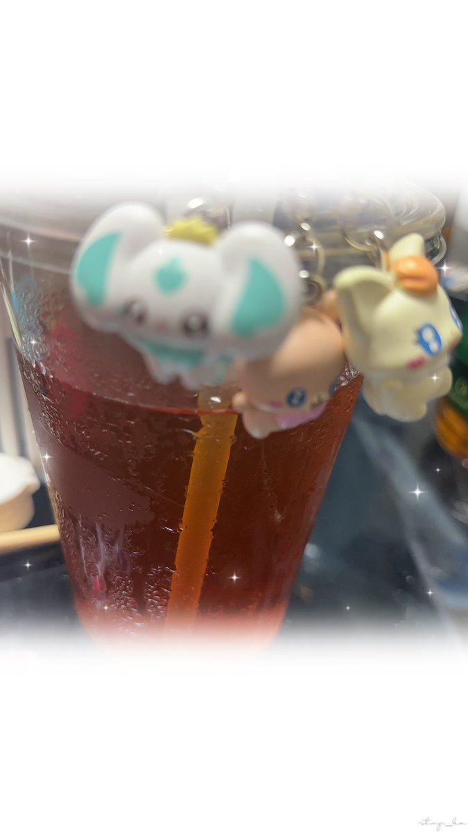 Kdv77gx's tweet photo. セブンのアイスティー飲みたくて買いに行ったらほしかった目印チャームあってしかもいちばんほしかった3つが出たの✨うれしい⸝⸝>  ̫ <⸝⸝ᐡ♡ https://t.co/NRtf5Wfsao