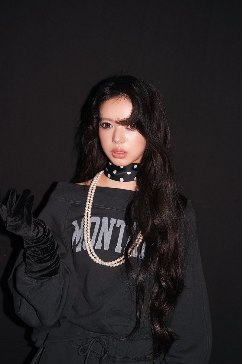 MORE_STAR_'s tweet photo. ∘₊✧──── 𖤐 ────✧₊∘

🖤TikTok Shop ステージ💫

∘₊✧──── 𖤐 ────✧₊∘

🩶中山こはく @kohaku_ms0730

出身：神奈川県
生年月日：2008/07/30（18歳）
担当カラー：シルバー色
MBTI：INTJ
特技：絵を描くこと、ペットボトルの水を横から飲むこと、50音の決まった縦の行だけで話すこと
趣味：パン・甘いものを食べること

9/19(土)
「第43回 マイナビ 東京ガールズコレクション 2026 AUTUMN/WINTER」
📍横浜アリーナ

@TikTok_Shop_JP @TGCnews
#マイナビTGC #TikTokShop 
#MORESTAR  #もあすた