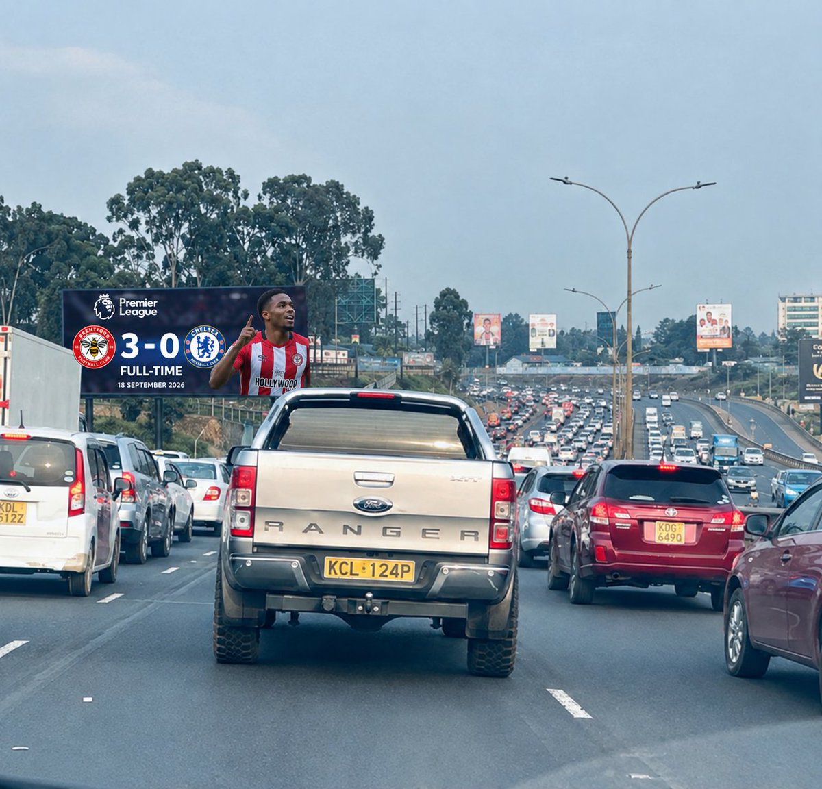 me_sikoo's tweet photo. @YaneKariuki Niko hapa kwa traffic acha nifike kejani nione highlights pia https://t.co/vkninurPX9