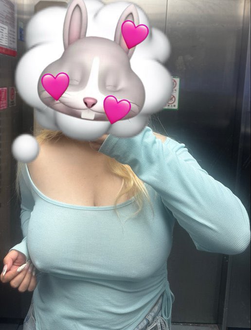 victorsilva444's tweet photo. 啊啊啊 我才18岁啊 这怎么救一下… 真成母猪了 #bbw #母猪 #女高 https://t.co/QN84NDgxX9