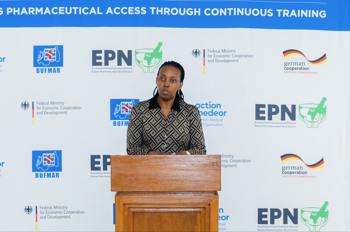 Bufmar_rw's tweet photo. The Director General reminded participants the vital role of well managed pharmacy stores in ensuring the availability ,safety and proper management of medicines and health commodities. https://t.co/UHprACg5uh
