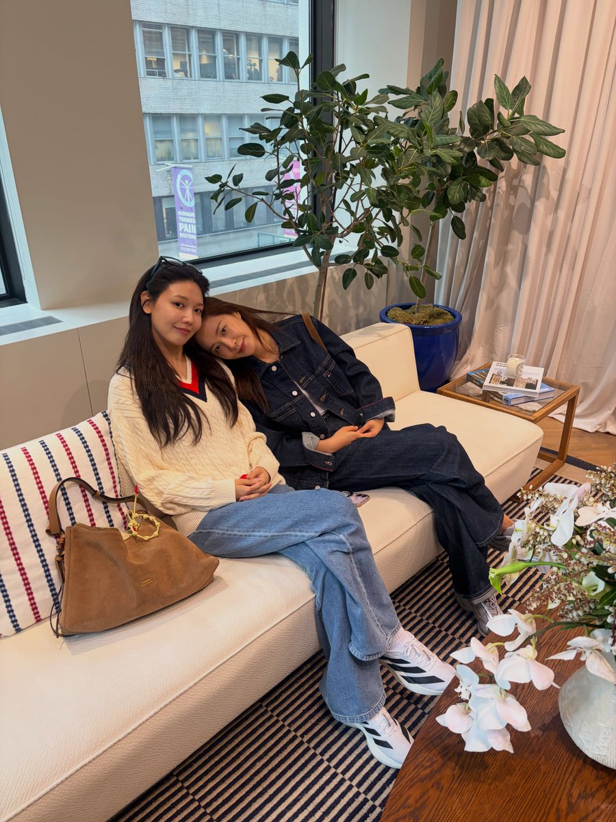 numjin9's tweet photo. the soori photos are crazy https://t.co/L87lxgBkaP