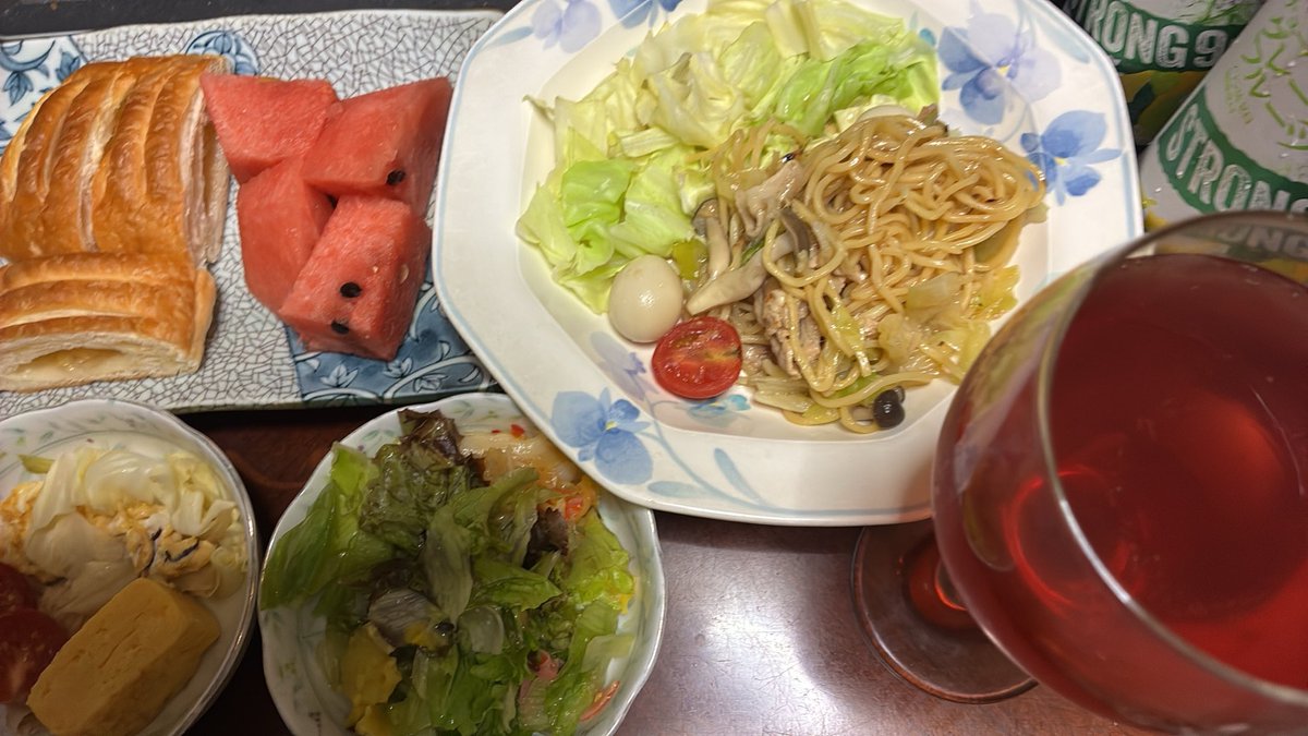 fwhg2823's tweet photo. 今日の夕飯 https://t.co/uJrf18CJ9N