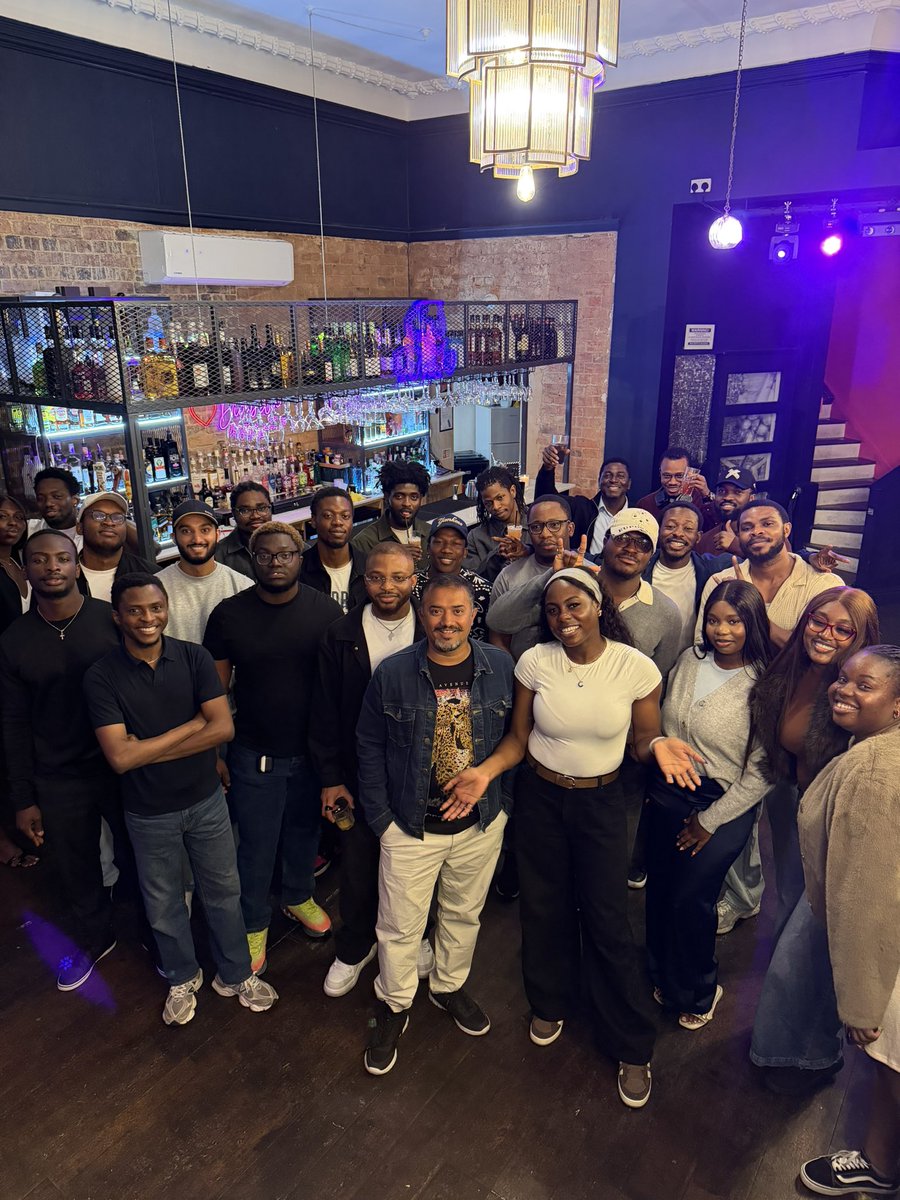 thesarahidahosa's tweet photo. Yesterday, @ElvisChuks15 and I hosted our first mixer for tech professionals in Birmingham, in collaboration with @SuperteamUK (Birmingham).

The idea was simple, get a bunch of techies together to connect and share ideas, while having fun over house music.

We had to do it because we saw this was rarely done in Brum, especially for African builders. We always had to go to London for mixers like this.

I’m glad it was successful and we even heard a couple of people say we should do it often, and we just might 😂😂

Thank you @LivingabhiX for your support, and to everyone who showed up, thank you. 🙏🏾