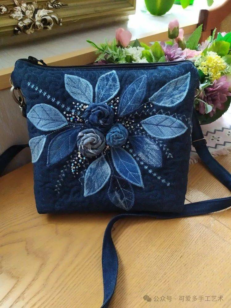 AshaPicketvaqu's tweet photo. Turn old denim jeans into a trendy crossbody bag in 10 mins! Save money u0026 cut waste. https://t.co/5e4XLrlKIs