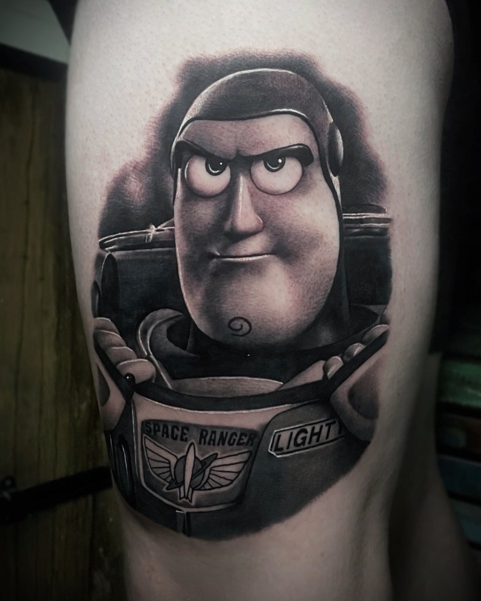 KillerInkTattoo's tweet photo. 💡 ARTIST SPOTLIGHT 💡

@tom.tattoos created these insane realism portraits! 👏🖤

Head over to @tom.tattoos to see more incredible work! https://t.co/WXSwyRyisg