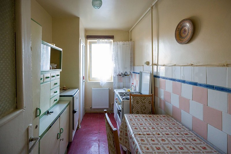 eastblocvisuals's tweet photo. Kitchen display at the 'Museum of Living Under Communism' in Brasov, Romania. https://t.co/JfB4TZbw7Y