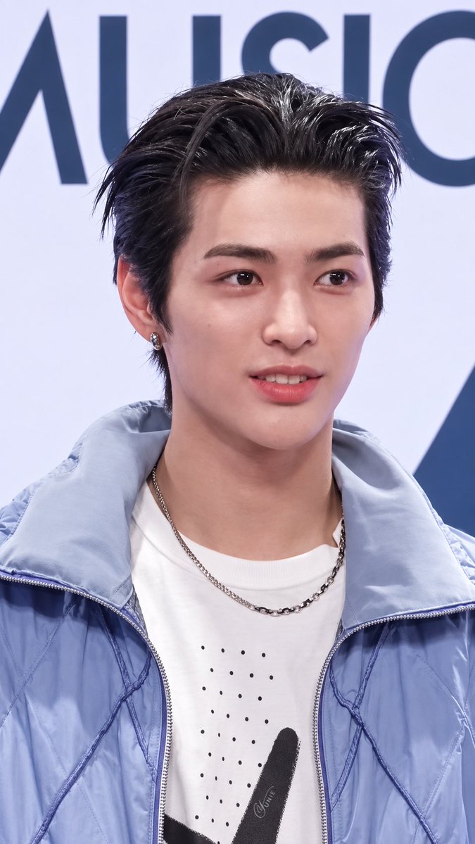 GanYunie's tweet photo. 260919
KEONHO TMA

#RisingStarKeonho
#CORTISatTMA2026
#KEONHO #건호 https://t.co/QCL45BDK0h
