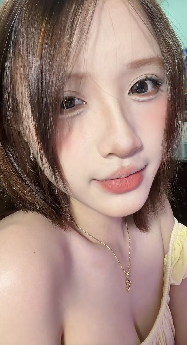 Vycuteeeaz's tweet photo. fl em ngày mai em đăng bài tipppp https://t.co/SBPEPtO49p