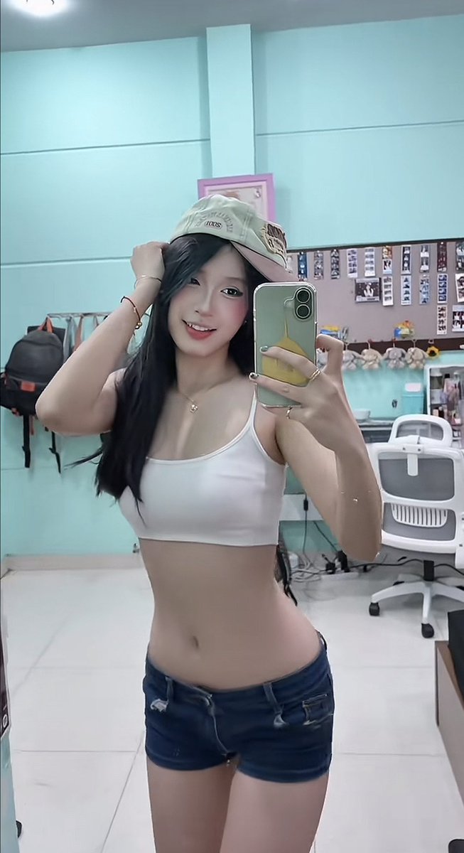 Vycuteeeaz's tweet photo. fl em ngày mai em đăng bài tipppp https://t.co/SBPEPtO49p