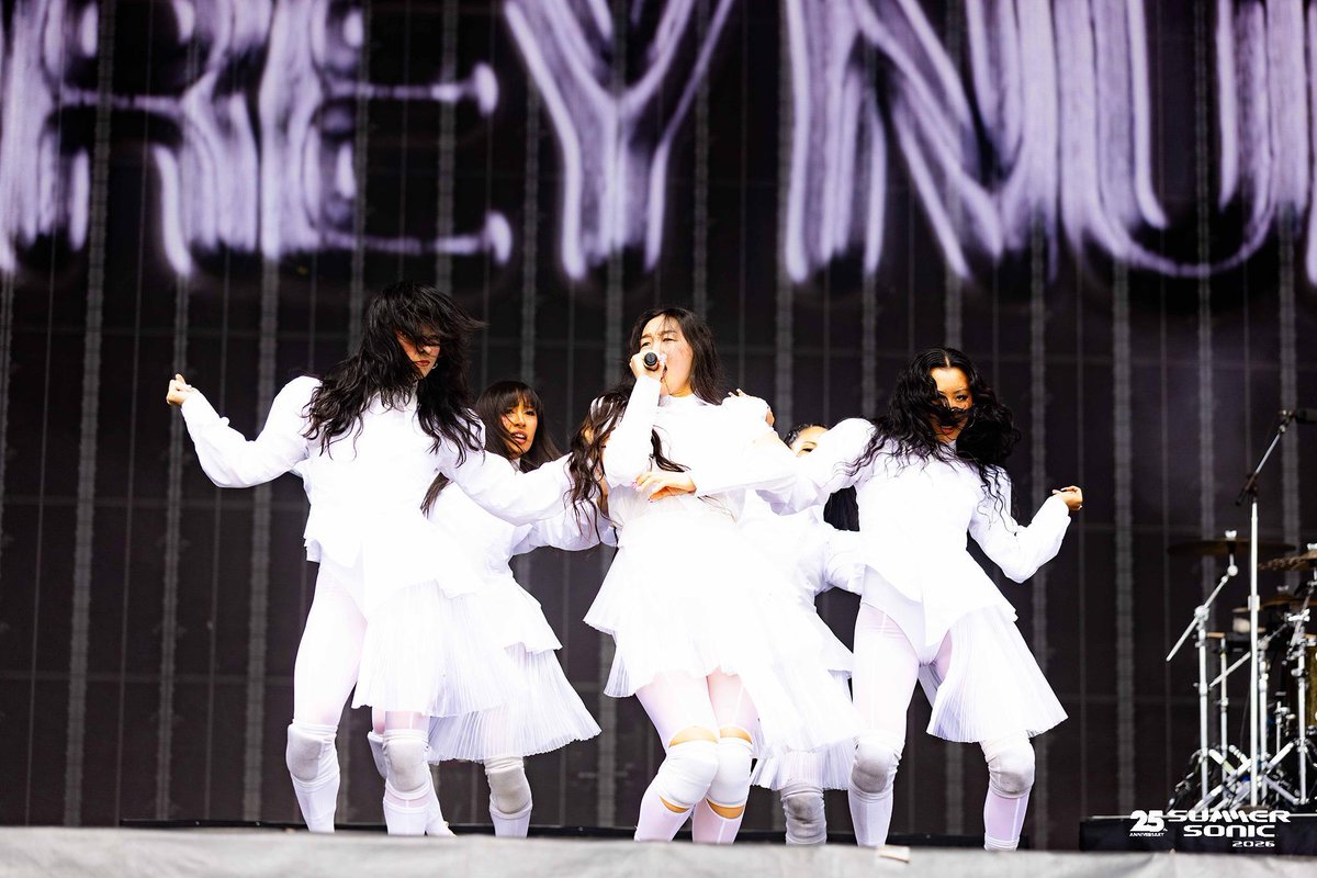 summer_sonic's tweet photo. OSAKA DAY2⚡
AIR STAGE②🪽

WEST.
AUDREY NUNA
FRUITS ZIPPER

公式サイトのPHOTO GALLERYで公開中💁
https://t.co/XinJWqLwAO

#サマソニ #summersonic https://t.co/PbPXDi8tTn