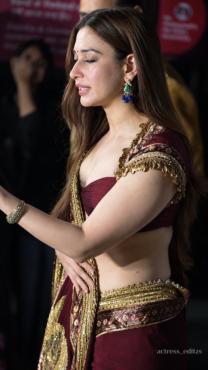 samlikestammu's tweet photo. Beautifully sculptured 😍

#TamannaahBhatia #Tamannaahhot https://t.co/5xCilrLBUm