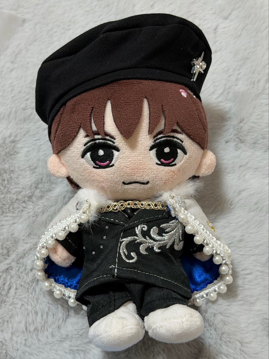 nyqkut0's tweet photo. かっこいいぬい服が欲しかったのᐡᴗ͈ ·̫ ᴗ͈
しめぬいも心なしかキリッとしてるね😸 https://t.co/KwvC3MpGO2