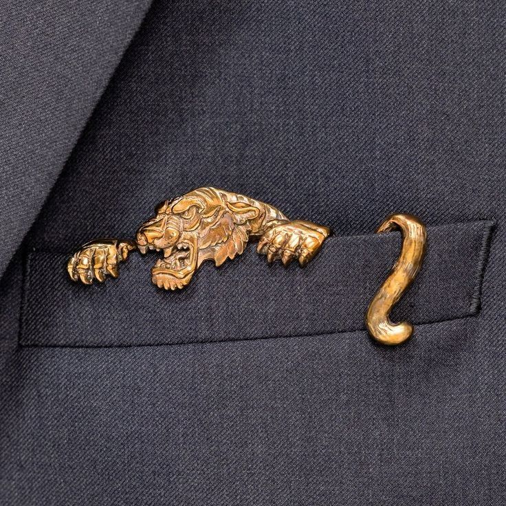 ZyroCar's tweet photo. Custom-Designed Tiger Brooch https://t.co/NTipi6eG9I