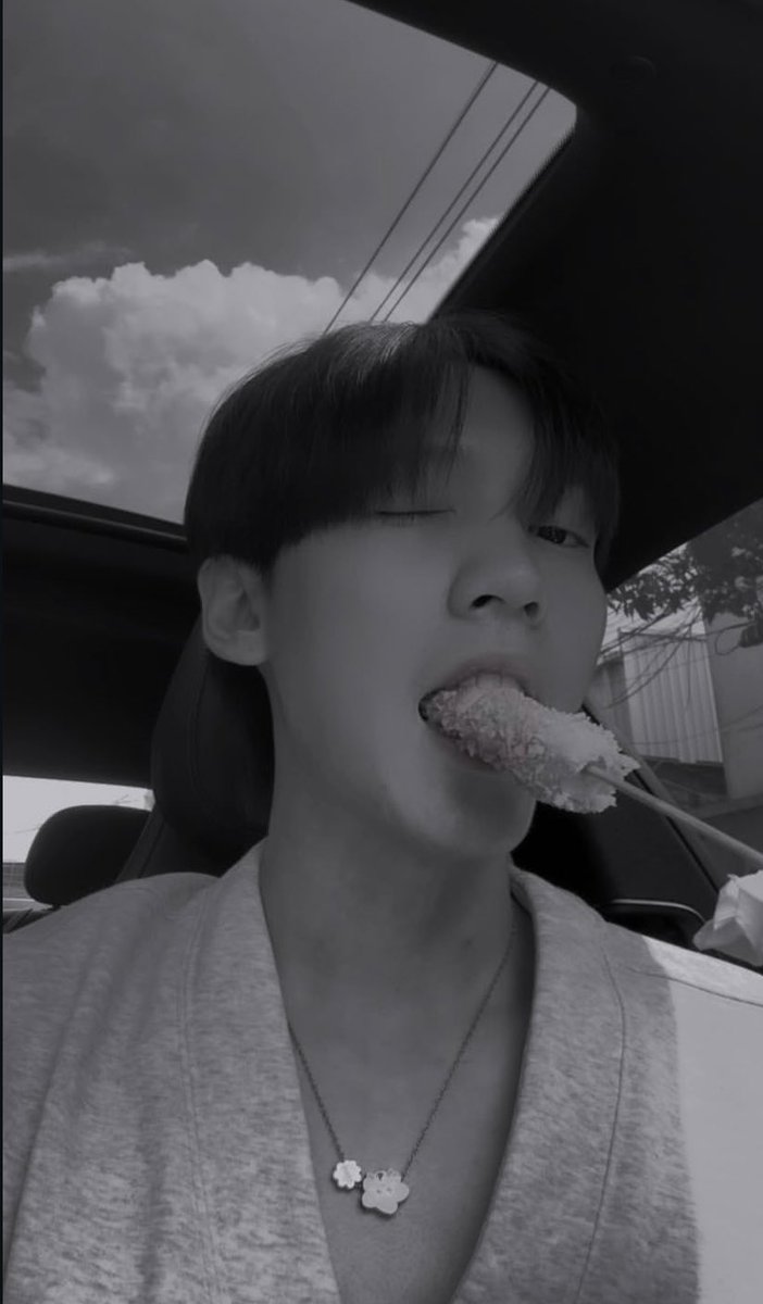 bloomforab's tweet photo. HUEEE GANTENGGG🥺💕💕
salfok kalung nya ceri
#aou_tnbknr https://t.co/gosuUD15xA