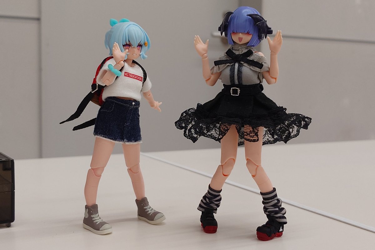 yuyichaba's tweet photo. ブンノイチ交流卓でﾓｼﾞﾓｼﾞしてたら
Gishさん、YUKIさん、
フルアーマーレイさん、
かめーいカレーさんとこの子たちが
来てくれたのだ！(    *´ω`)🤳✨

intさん、落葉さん、suzuki提督さん
ネオジンベエザメさんも
来てくれて緊張したけど
交流会の雰囲気知れてよかったのだ

次は自分から…！💃 https://t.co/5XjDi1u28N