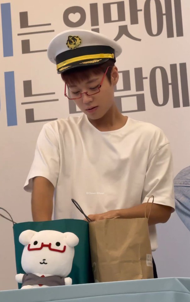 name_06n's tweet photo. 밑에 가나디랑 똑같이생겨서 우슴나 ㅋㅋ 아ㅠ ♡ https://t.co/4xllY6PqUS