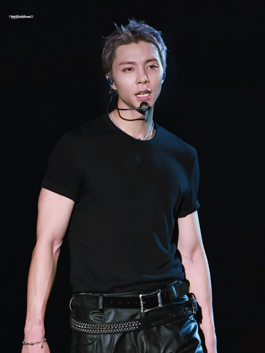 Helianthus_2942's tweet photo. 260919레드라인 Day2

#NCT127     #엔시티127 #쟈니 #JOHNNY
#NCT127_5TH_NEOCITY_THE_REDLINE https://t.co/lBOKbUrGVy