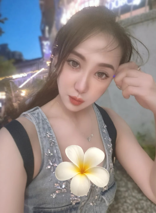 chenyuee917's tweet photo. 明明只是隨手拍的
怎麼感覺有點太好看了 https://t.co/UNqbj9tcOg