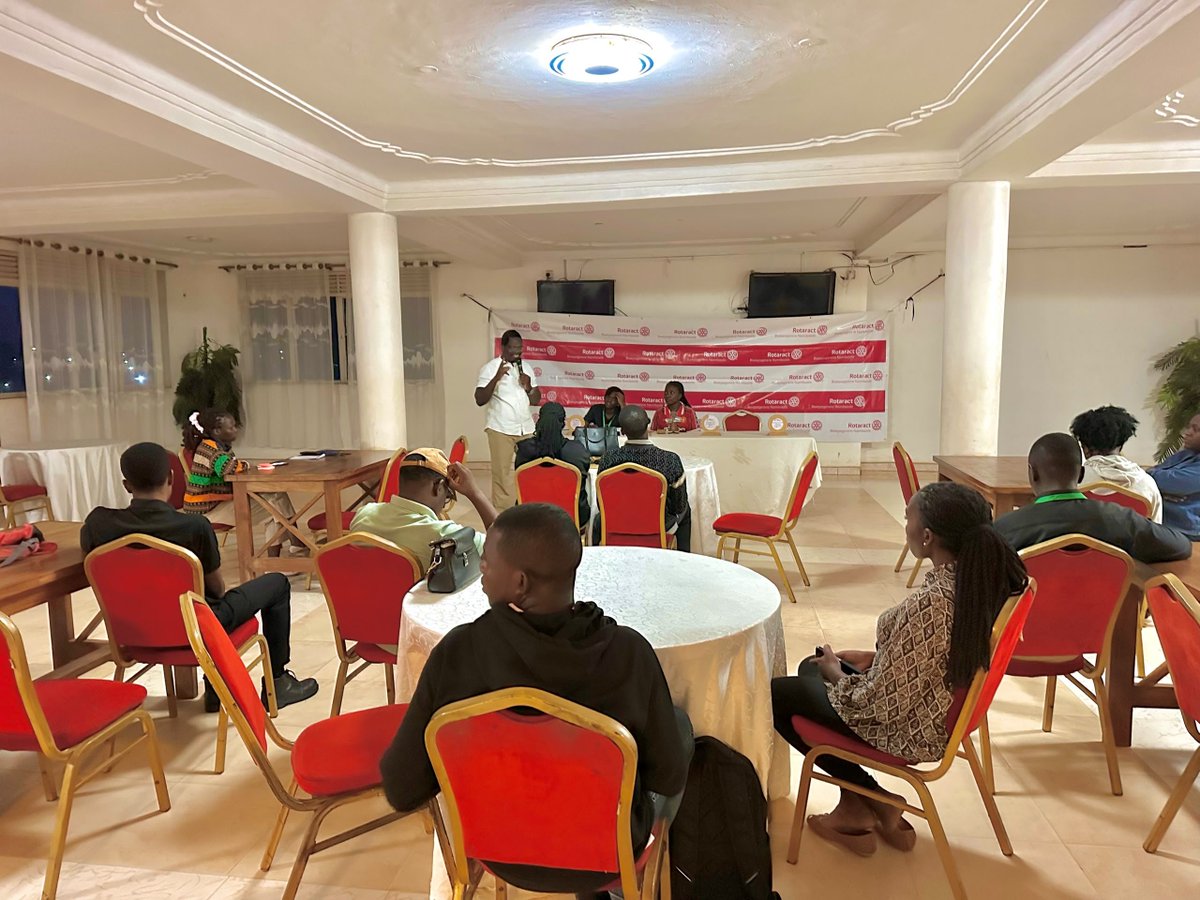 Destadia's tweet photo. Greetings partners in service,

Today's fellowship the Rotaract Club of Bweyogerere Namboole had an insightful session as we explored the cost of illiteracy, its impact on our country, and the steps we can take to bridge the gaps.

#ClubDestadia #DestadiaPR #RotaractLegacy https://t.co/pOX7KCmxof