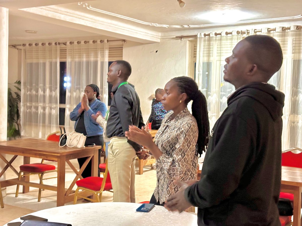 Destadia's tweet photo. Greetings partners in service,

Today's fellowship the Rotaract Club of Bweyogerere Namboole had an insightful session as we explored the cost of illiteracy, its impact on our country, and the steps we can take to bridge the gaps.

#ClubDestadia #DestadiaPR #RotaractLegacy https://t.co/pOX7KCmxof