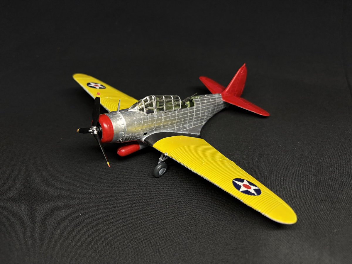 midori9A5FA9's tweet photo. エアフィックス 1/72 ダグラスTBD-1 デバステーター
完成ですわ〜〜！！

アメリカ海軍が太平洋戦争初期に使用した雷撃機ですわ
胴体のリベットや翼の波板など、金属製な所からアメリカらしさを感じますわ

#積みプラ崩し大会2026夏 #完成 #23個目 https://t.co/cmXuLRrcIw