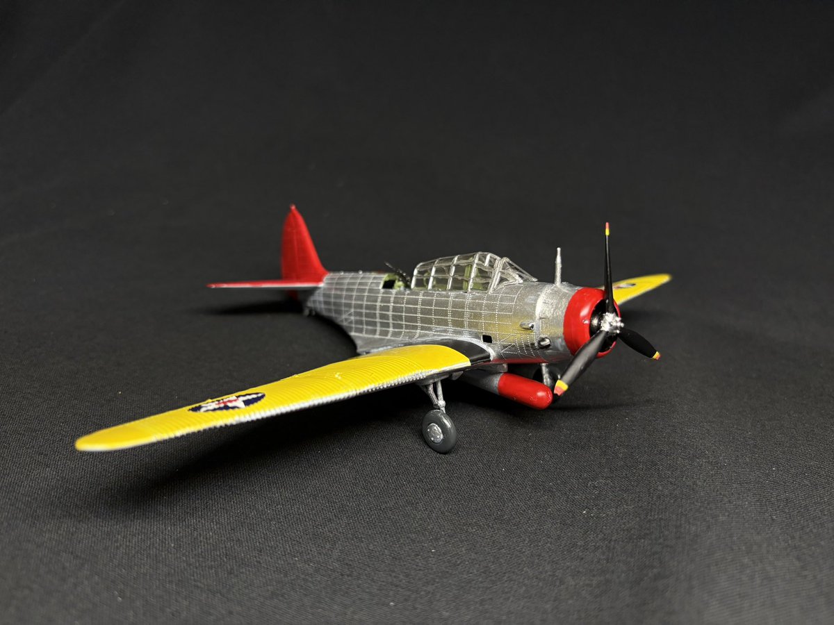 midori9A5FA9's tweet photo. エアフィックス 1/72 ダグラスTBD-1 デバステーター
完成ですわ〜〜！！

アメリカ海軍が太平洋戦争初期に使用した雷撃機ですわ
胴体のリベットや翼の波板など、金属製な所からアメリカらしさを感じますわ

#積みプラ崩し大会2026夏 #完成 #23個目 https://t.co/cmXuLRrcIw