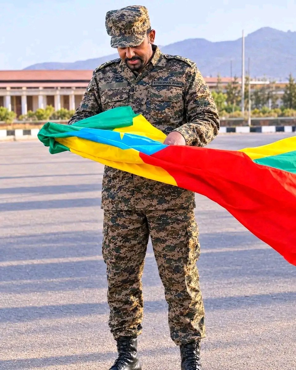 HannaaLido's tweet photo. መከላከያን መውደድ ኢትዮጵያን መውደድ ነው::
#Great_leader.
#Great_Ethiopian.
#Great_military_force. https://t.co/0pxRivivIa