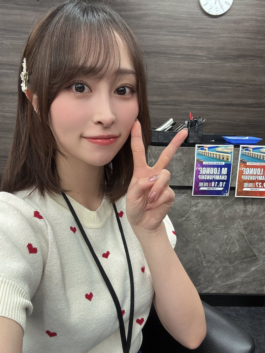 uwfcaptured's tweet photo. MLOUNGE ゲスト乃木美有p
113
ゲスト来店時に6卓立ってる、人気あり過ぎ。次の予定に遅れる訳にはいかないので泣く泣く退散。 https://t.co/qaba1JKE37