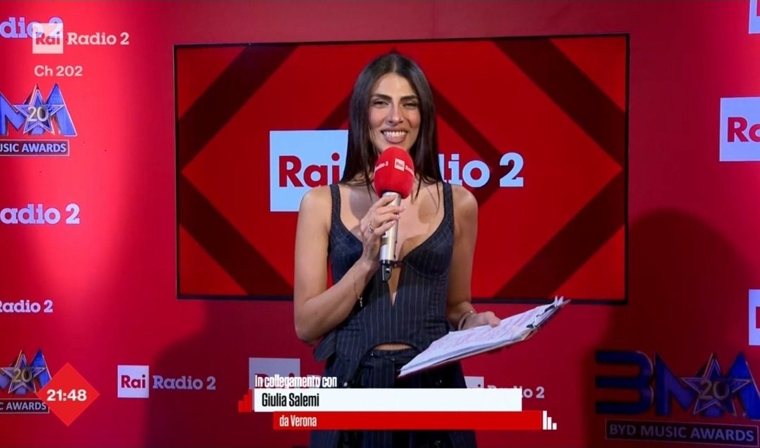 SStampigioni's tweet photo. Giulia ieri è stata impeccabile,professionale,solare come sa fare solo Lei👏👏🤩❤️
#prelemi https://t.co/oZTahFgKdi