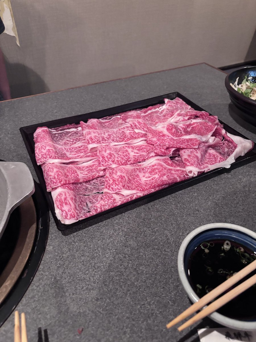 GACKT1188's tweet photo. 今日の夜食はしゃぶしゃぶ👍 https://t.co/Og3ymfLGsR