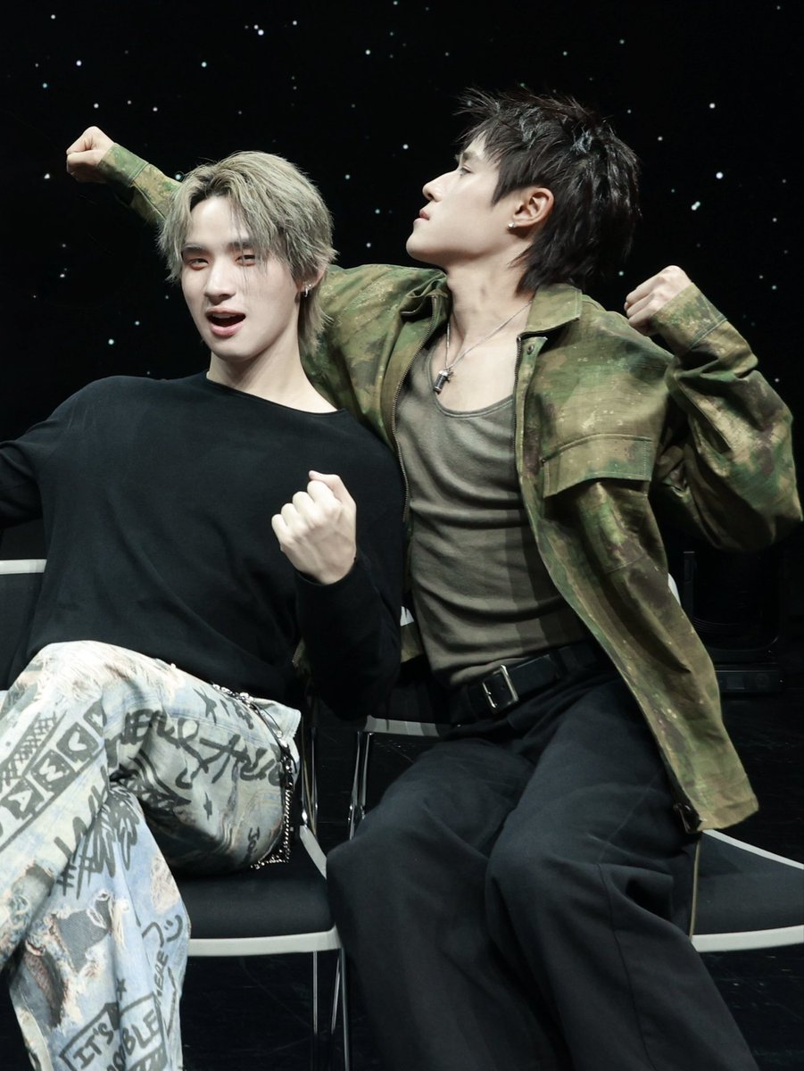 ddanshii03's tweet photo. หนูไม่ต้องกลัวนะ เฮียจะปกป้องหนูเอง 💪🏻 https://t.co/MFvihfgfD5