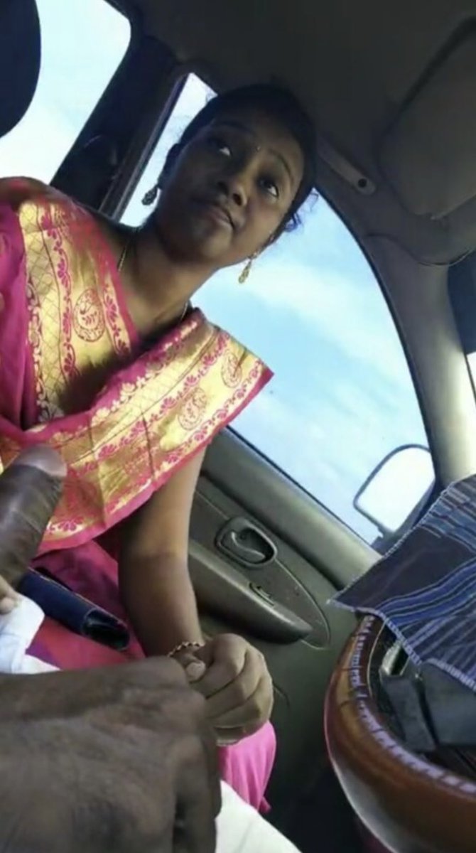 chnpaiyan86's tweet photo. Namma Tamil Ponnu car la kalla ool podradha parunga friends💦 https://t.co/kPvPc49DtD