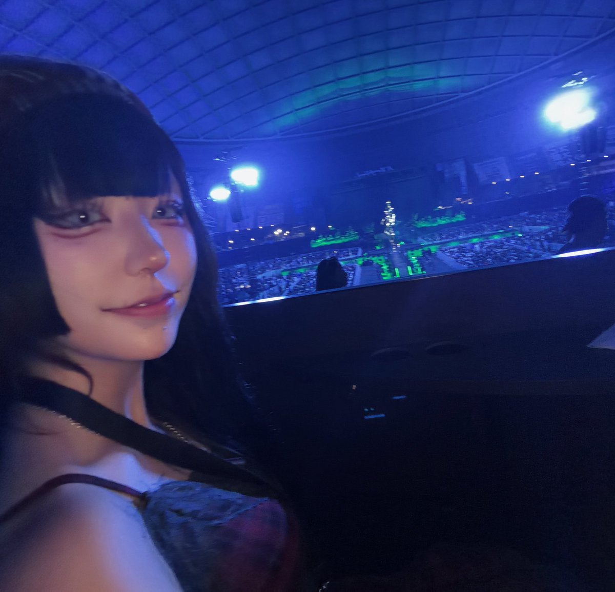 hp00__x's tweet photo. 真正面のボックス席で神 https://t.co/ML8zG7uVIL