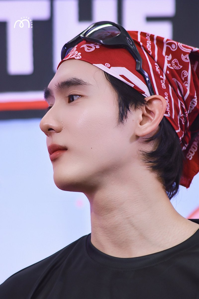 y_jitsupa's tweet photo. สันกรามสุดเท่ของคนสวย 😂💖

            RAKMAK RUN X BOOK
           #MakroxBookKasidet 

✧.* 🍅@kasibook  ༘ 🥫#kasibook◞˚ₓ     
            ♡  ꒰ #jspxforcebook ~🫧 https://t.co/lsCCeCWDQ9